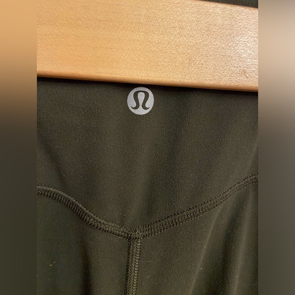 Lululemon pants - Picture 8 of 8